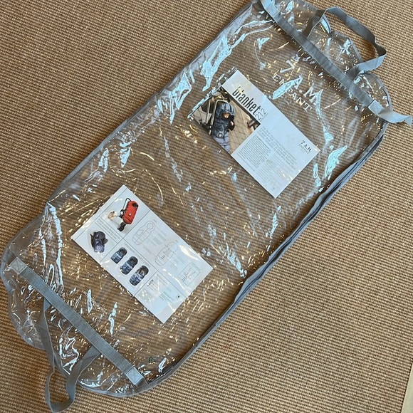 7 A.M. Enfant Blanket 212 Evolution- Red - Picture 9 of 11